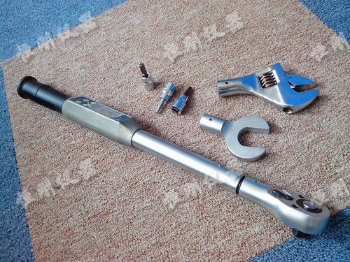 滑輪式數(shù)顯扳手圖片