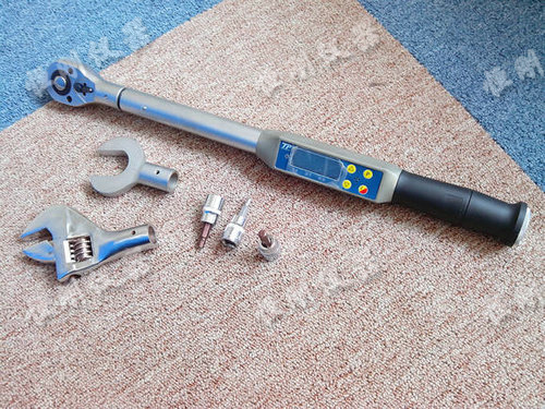 數(shù)顯式手動(dòng)扳手圖片