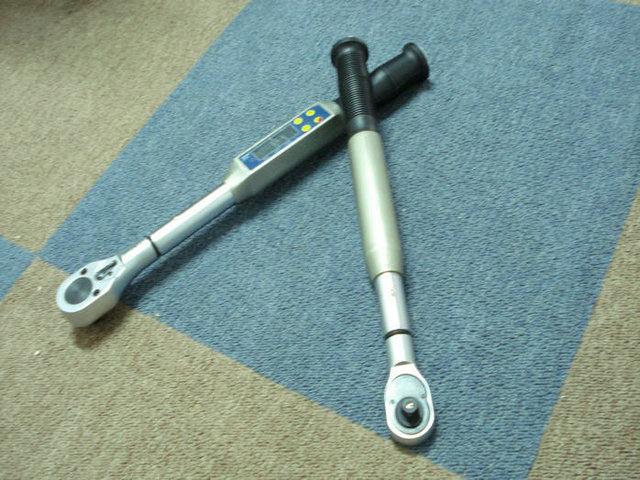 滑輪數(shù)顯扳手