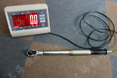 電子數(shù)顯扳手圖片