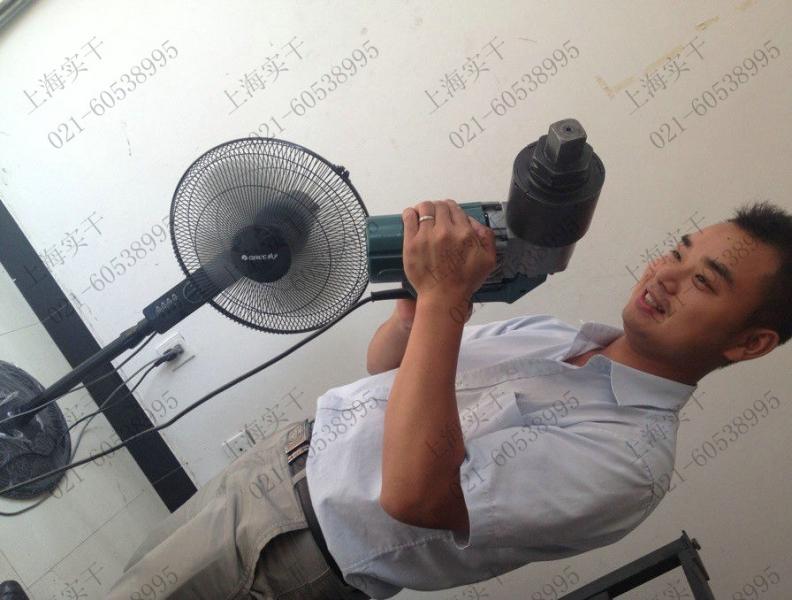 電動扭矩扳手圖片
