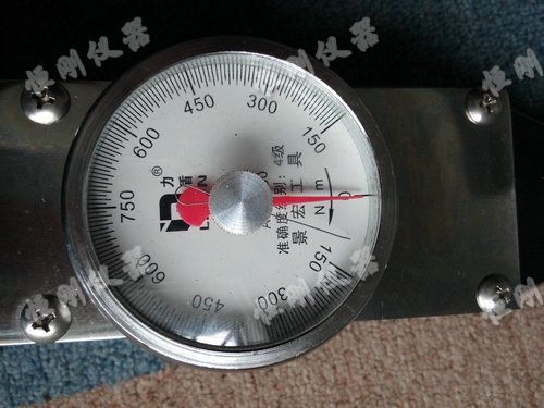 手動(dòng)測(cè)力扳手圖片