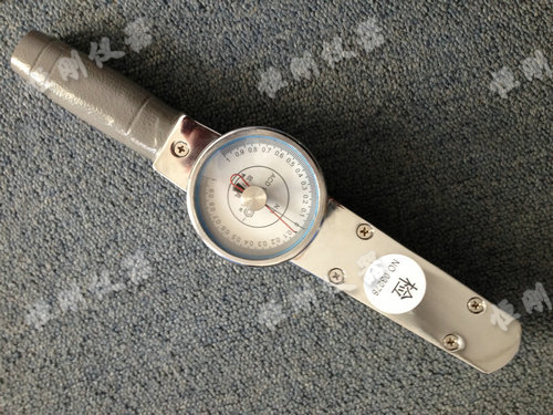 手動(dòng)測(cè)力扳手圖片