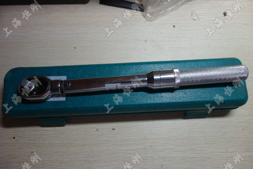 60-300N.m預(yù)置扭矩扳手圖片